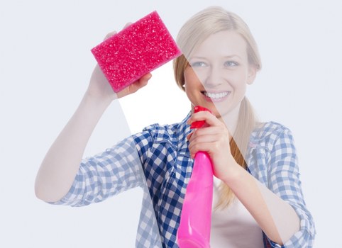 Deep cleaning team in SW2 working on kitchen and bathroom areas